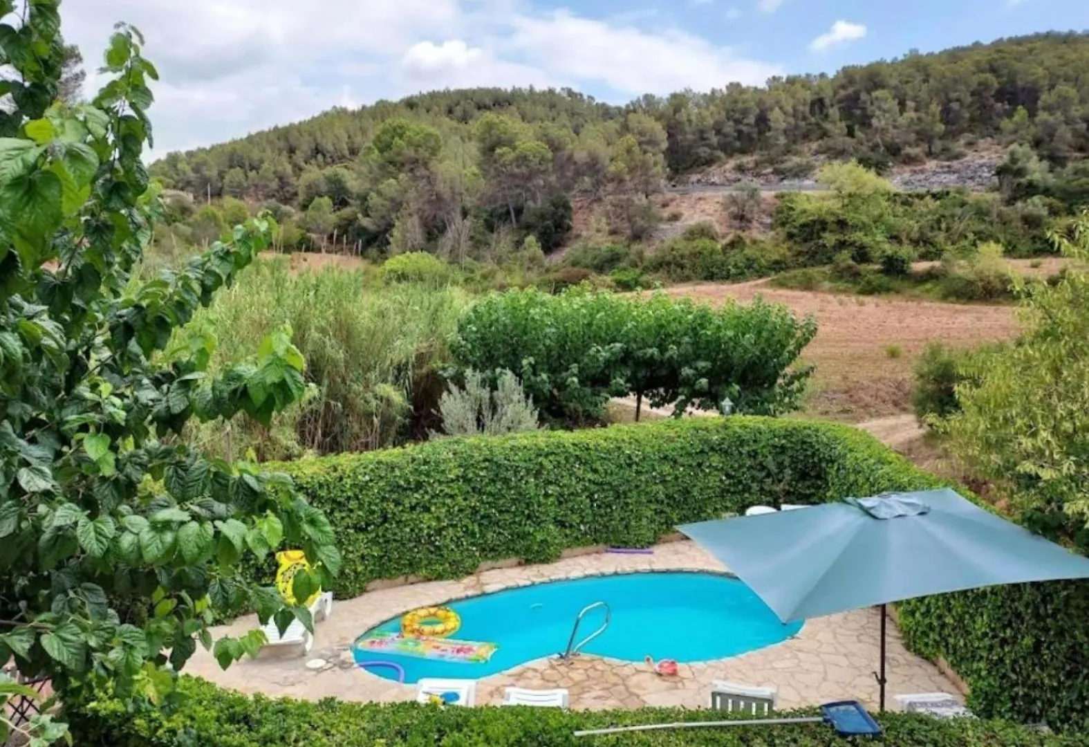 Country house Cal Contra Guest House Gelida
