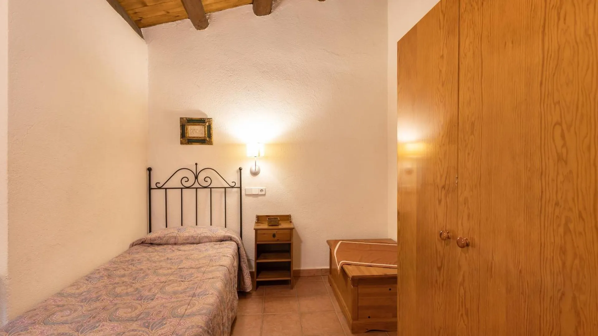 Cal Contra Guest House Gelida